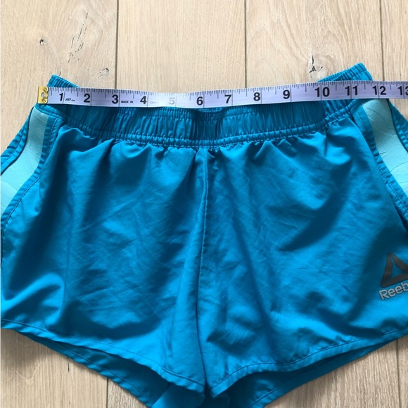 Reebok Running Shorts with Inner Pocket - Picture 2 of 10